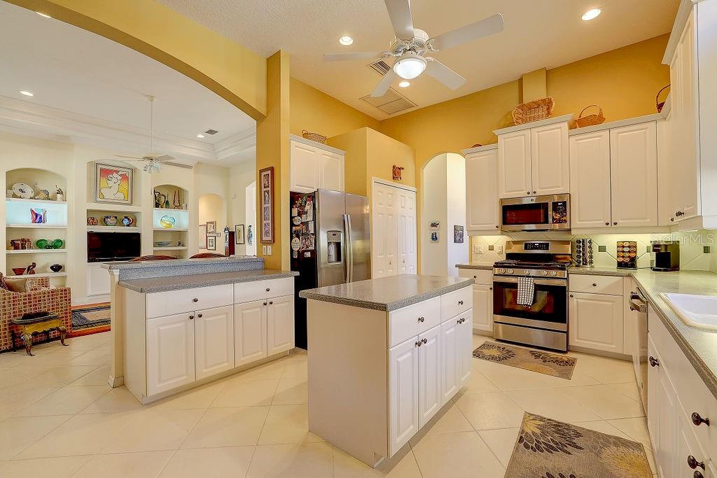 7762 US OPEN LOOP, LAKEWOOD RANCH, FL, 34202