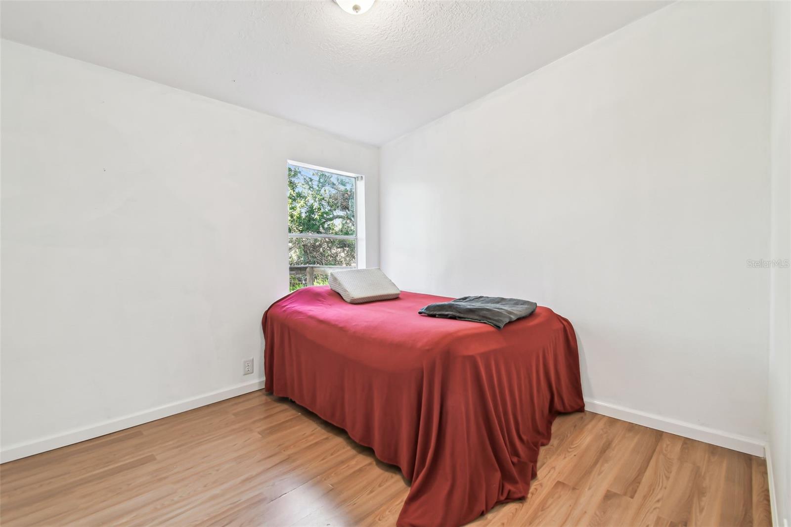 5530 EUREKA SPRINGS RD, TAMPA, FL, 33610