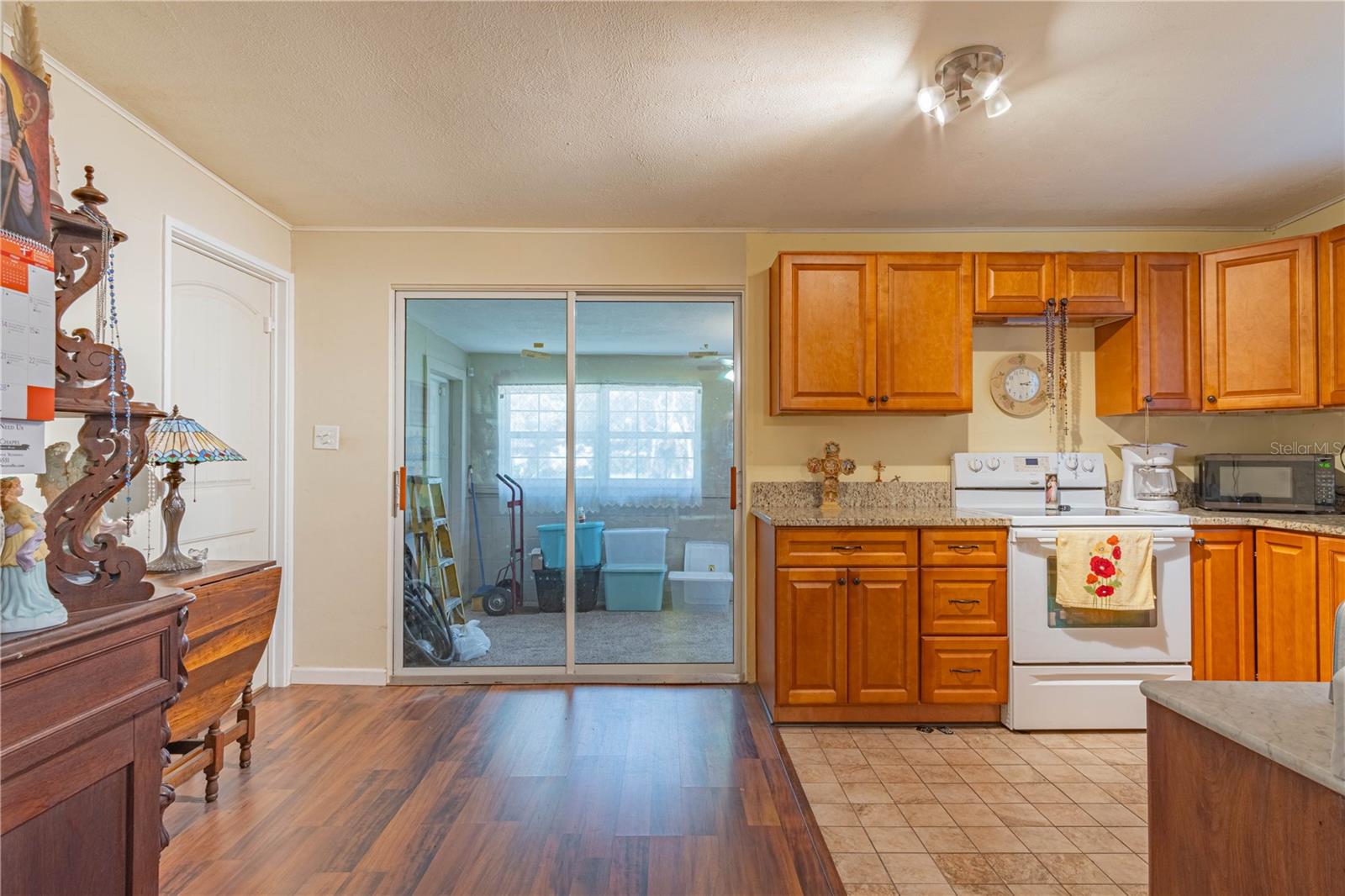 324 S HIGHLAND ST, BUSHNELL, FL, 33513