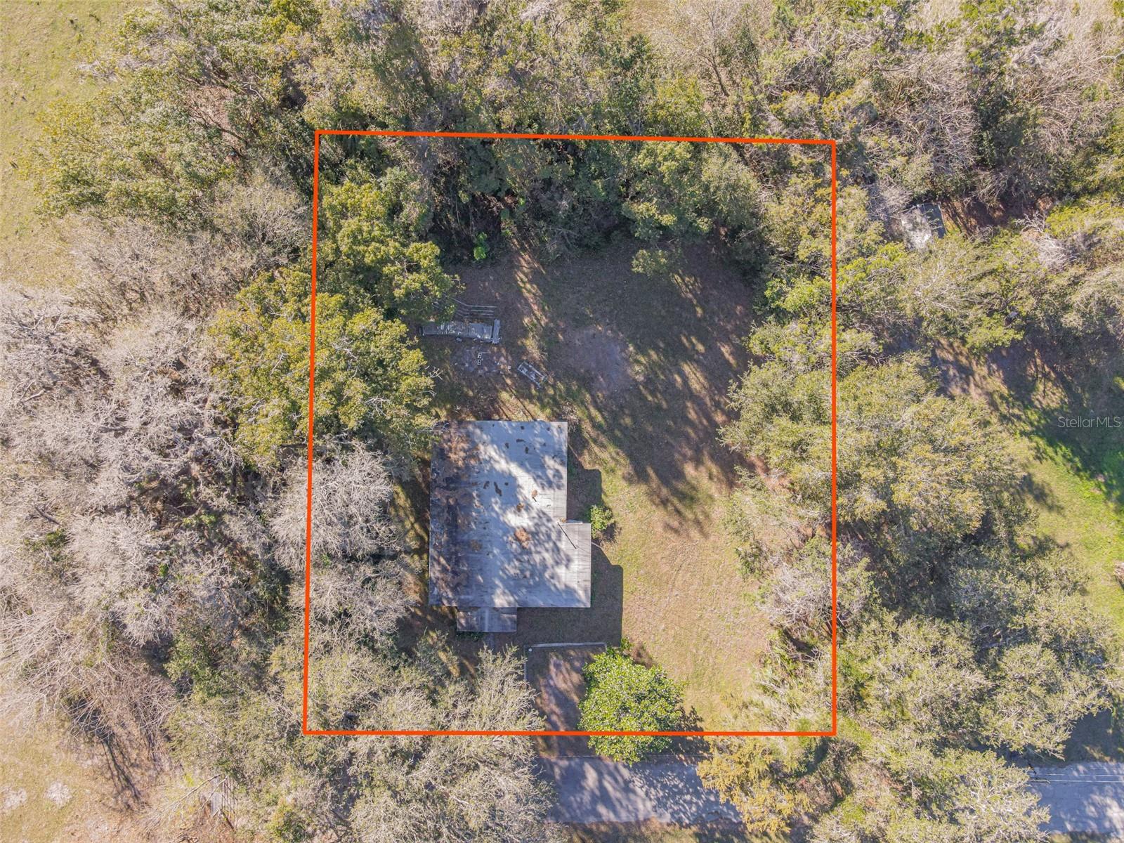 324 S HIGHLAND ST, BUSHNELL, FL, 33513
