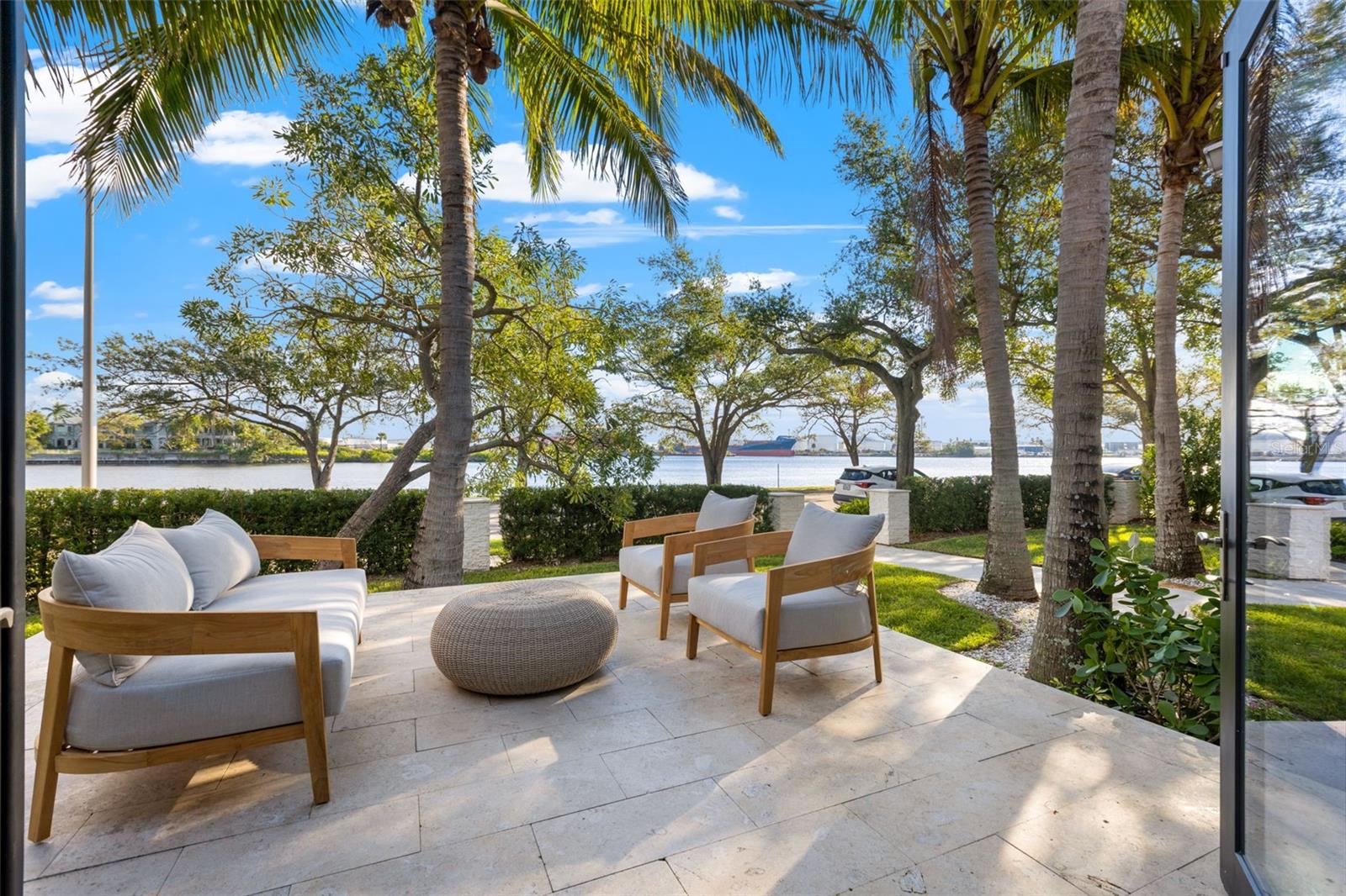 416 CHANNEL DR, TAMPA, FL, 33606