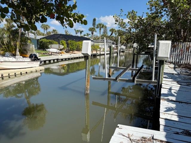 4725 GLEASON AVE, SARASOTA, FL, 34242