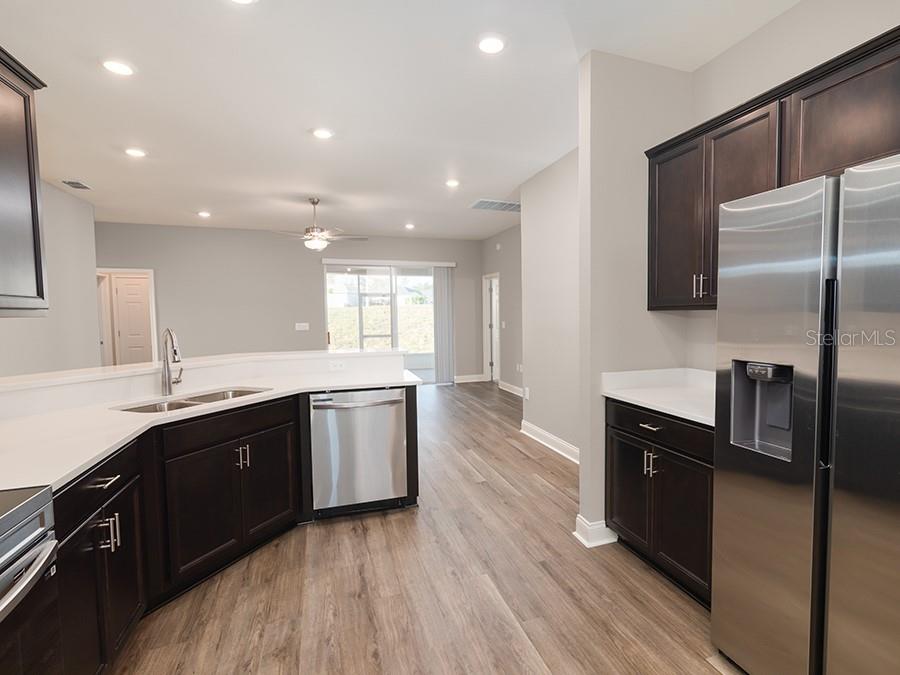 6058 BARRACUDA LOOP, WIMAUMA, FL, 33598