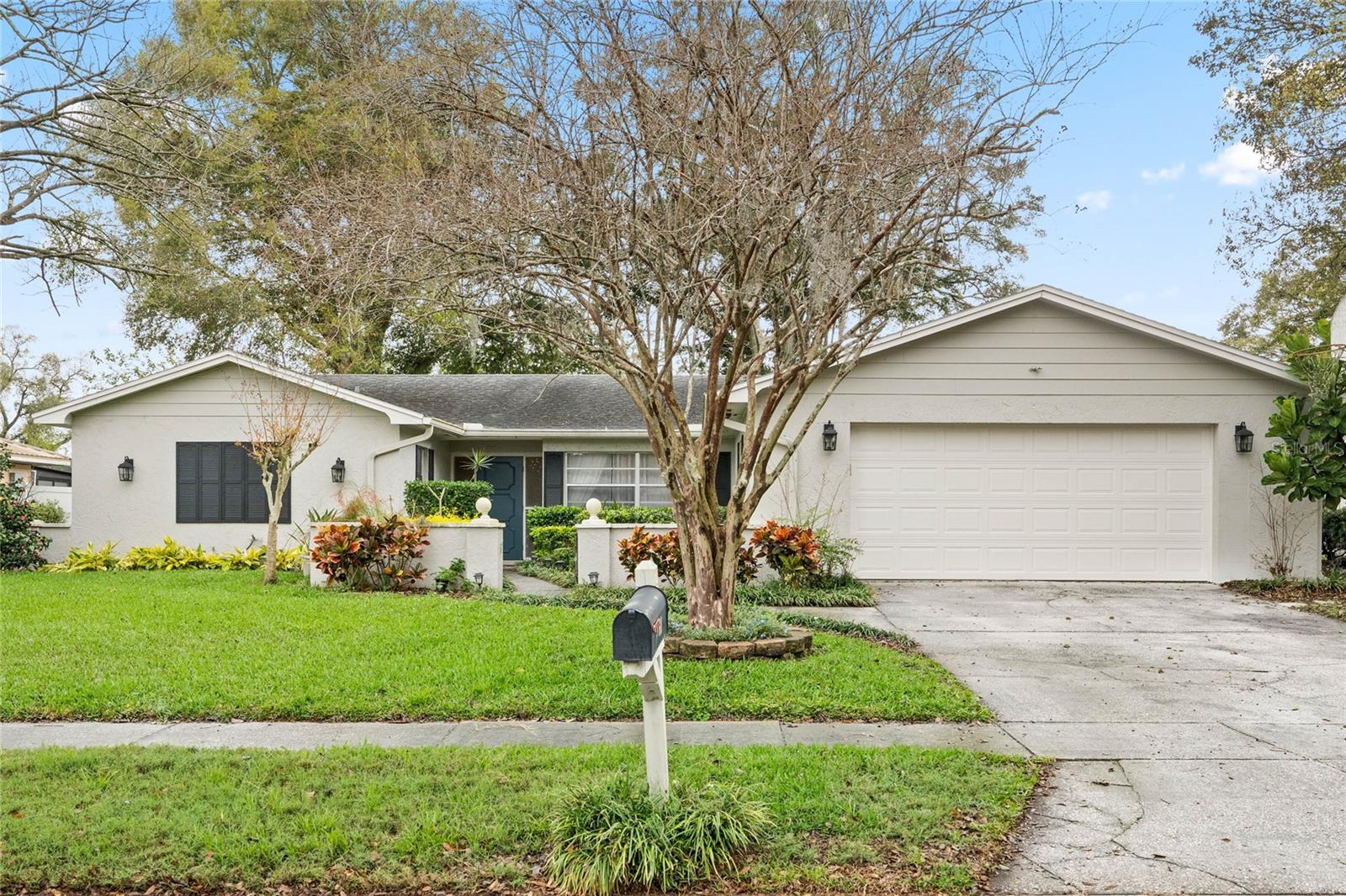 611 ALDAMA CT, OCOEE, FL, 34761