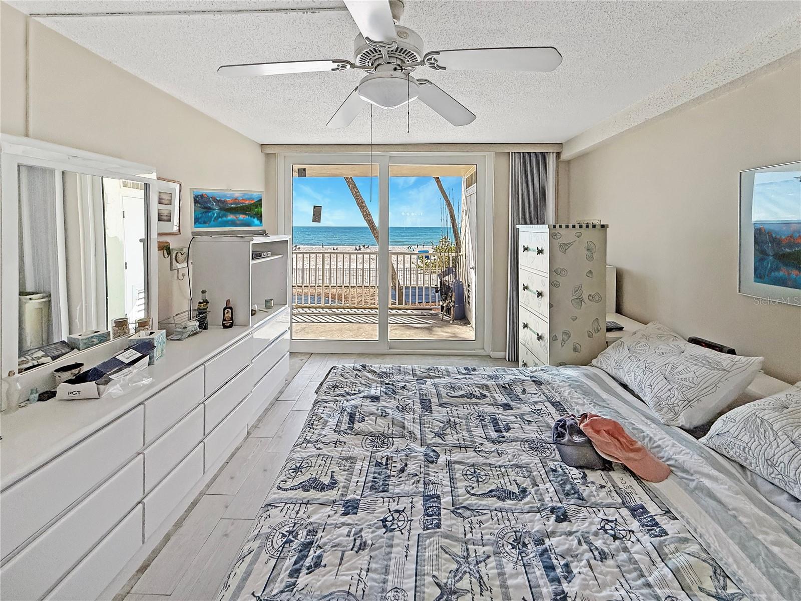 20000 GULF BLVD #205, INDIAN SHORES, FL, 33785