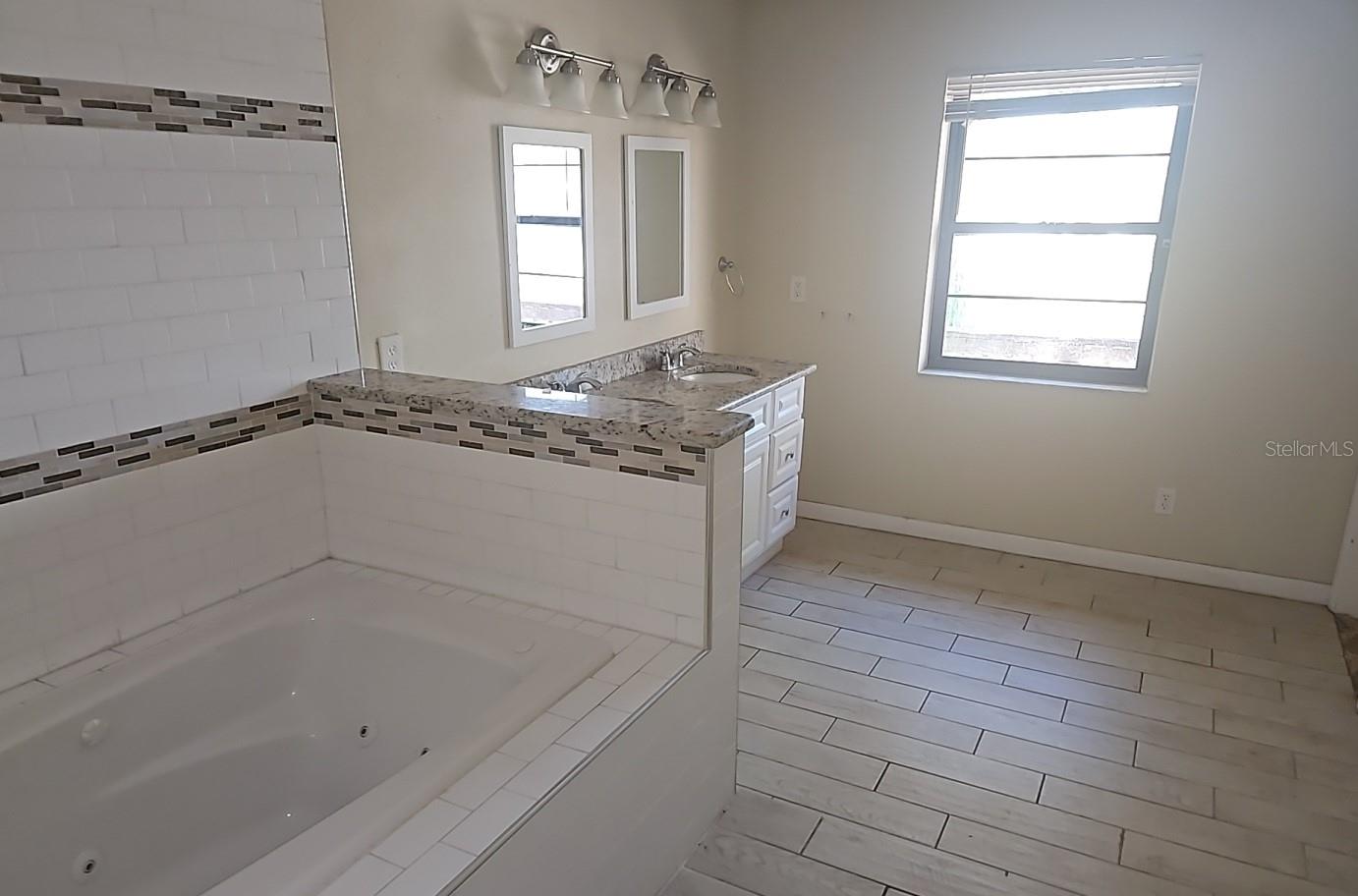 70 DURHAM CT, PALM HARBOR, FL, 34683