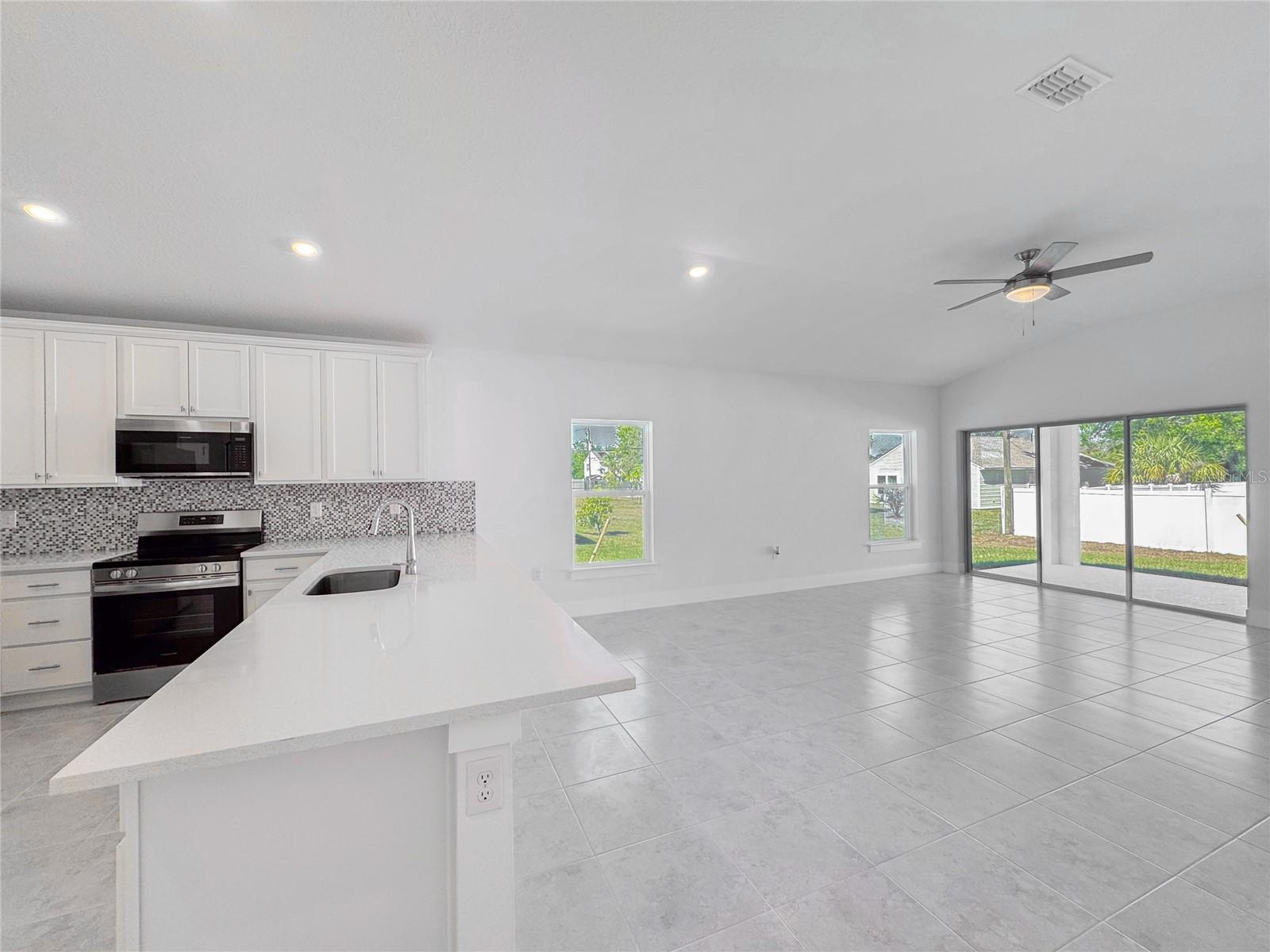 22442 PEACHLAND BLVD, PORT CHARLOTTE, FL, 33954