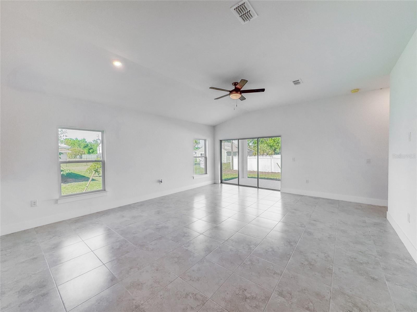 22442 PEACHLAND BLVD, PORT CHARLOTTE, FL, 33954