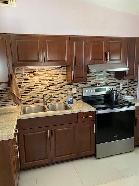 2818 15TH AVE N, ST PETERSBURG, FL, 33713