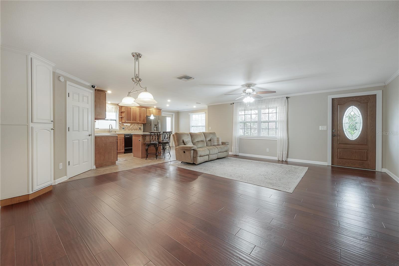 9618 N 55TH ST, TEMPLE TERRACE, FL, 33617