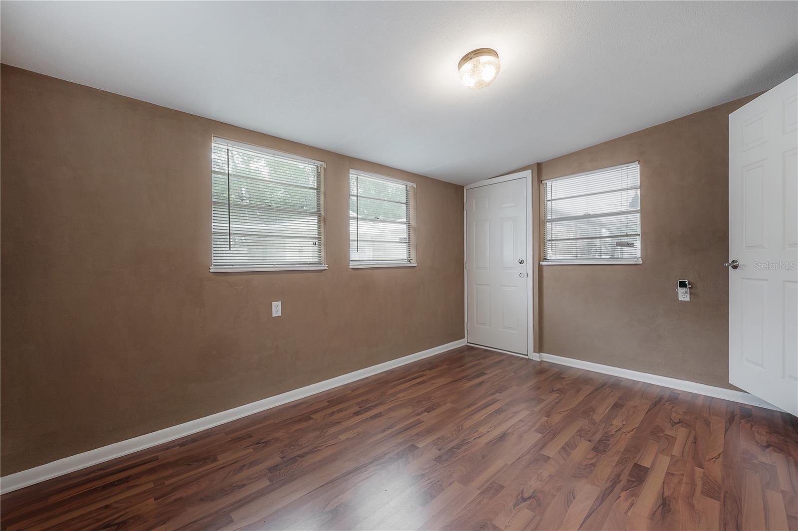 9618 N 55TH ST, TEMPLE TERRACE, FL, 33617