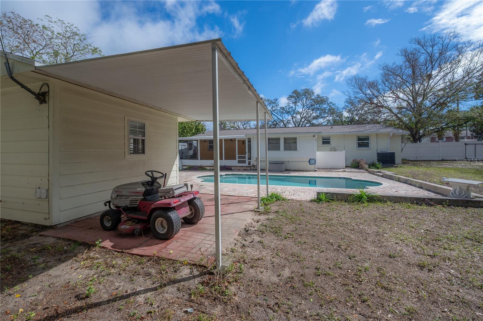 9618 N 55TH ST, TEMPLE TERRACE, FL, 33617