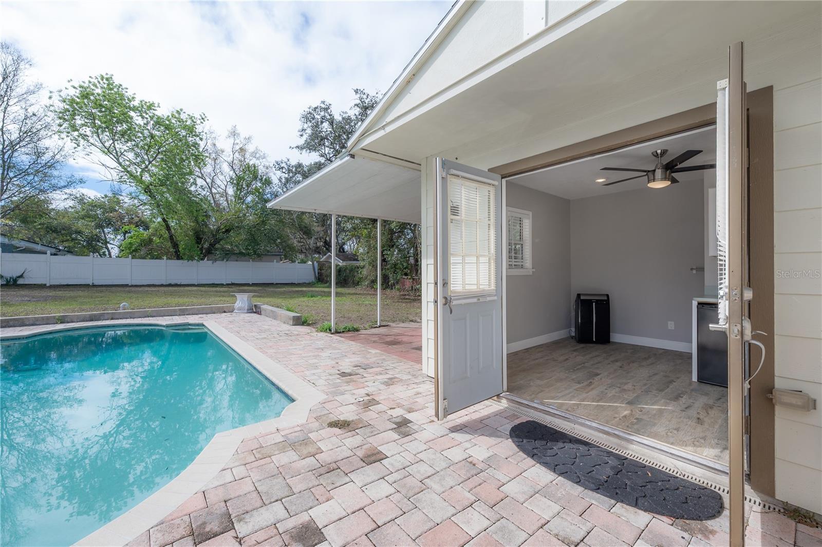 9618 N 55TH ST, TEMPLE TERRACE, FL, 33617
