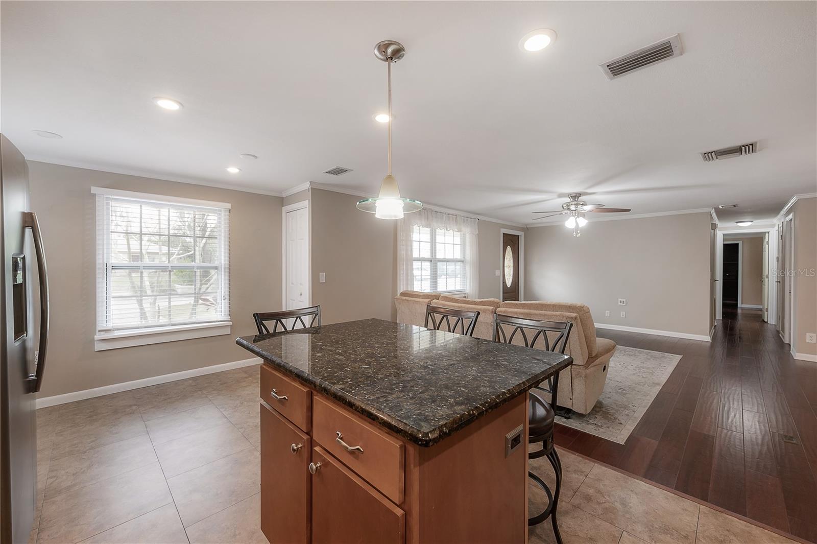9618 N 55TH ST, TEMPLE TERRACE, FL, 33617