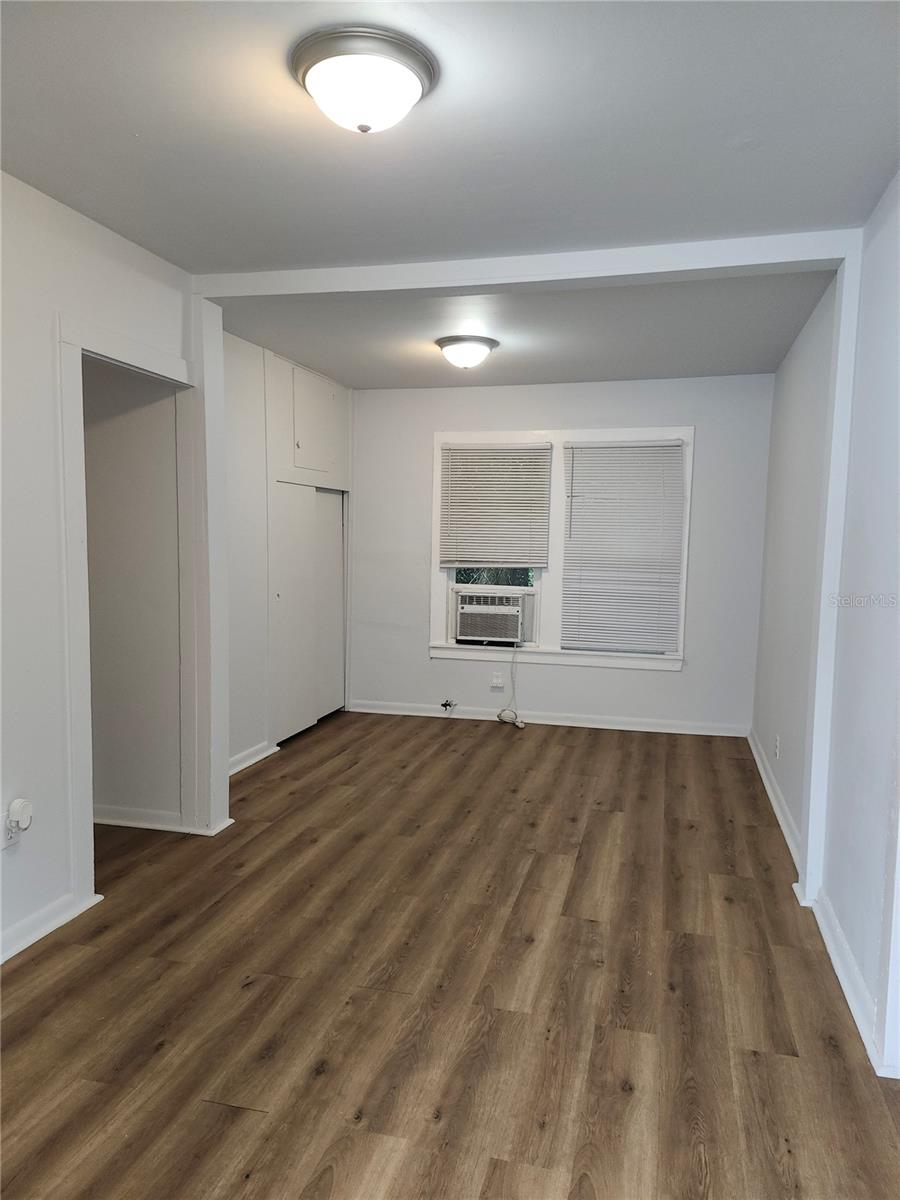 421 NW 10TH AV, GAINESVILLE, FL, 32601