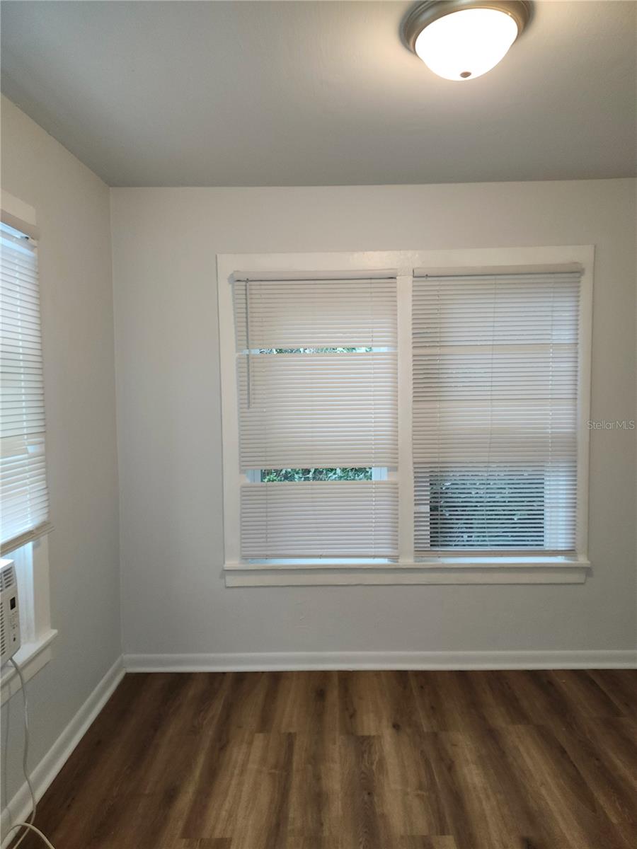 421 NW 10TH AV, GAINESVILLE, FL, 32601