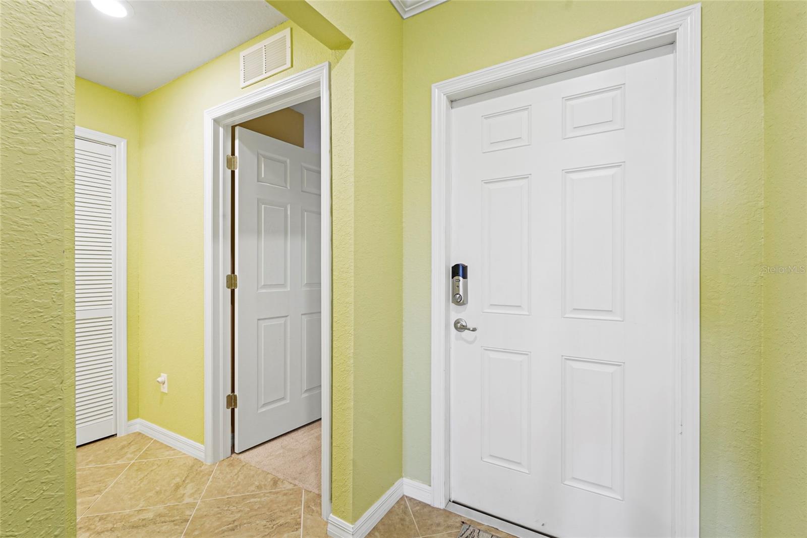 5517 PALMER CIR #203, BRADENTON, FL, 34211