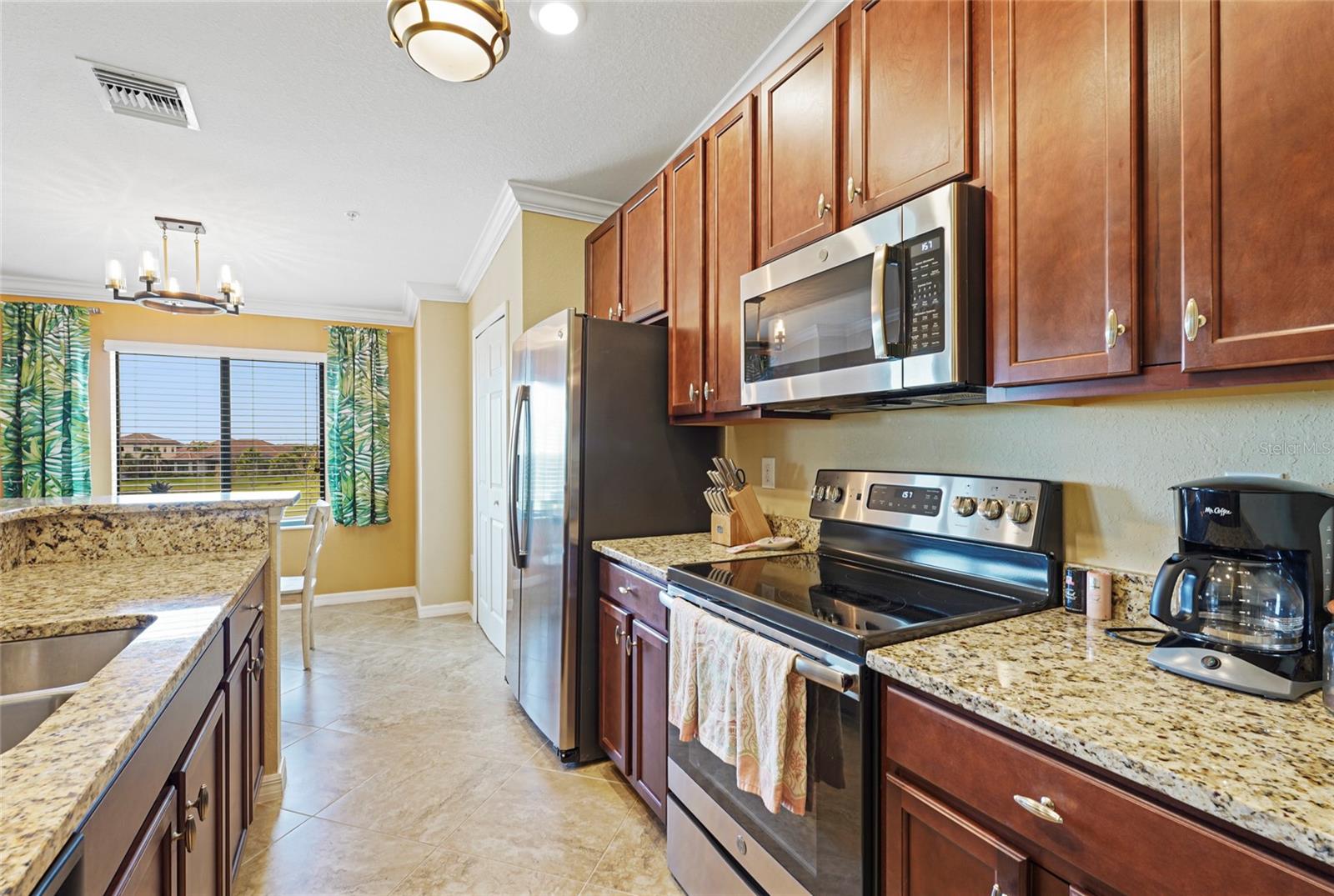 5517 PALMER CIR #203, BRADENTON, FL, 34211