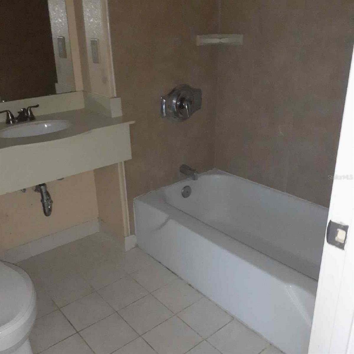 151 E WASHINGTON ST #511, ORLANDO, FL, 32801