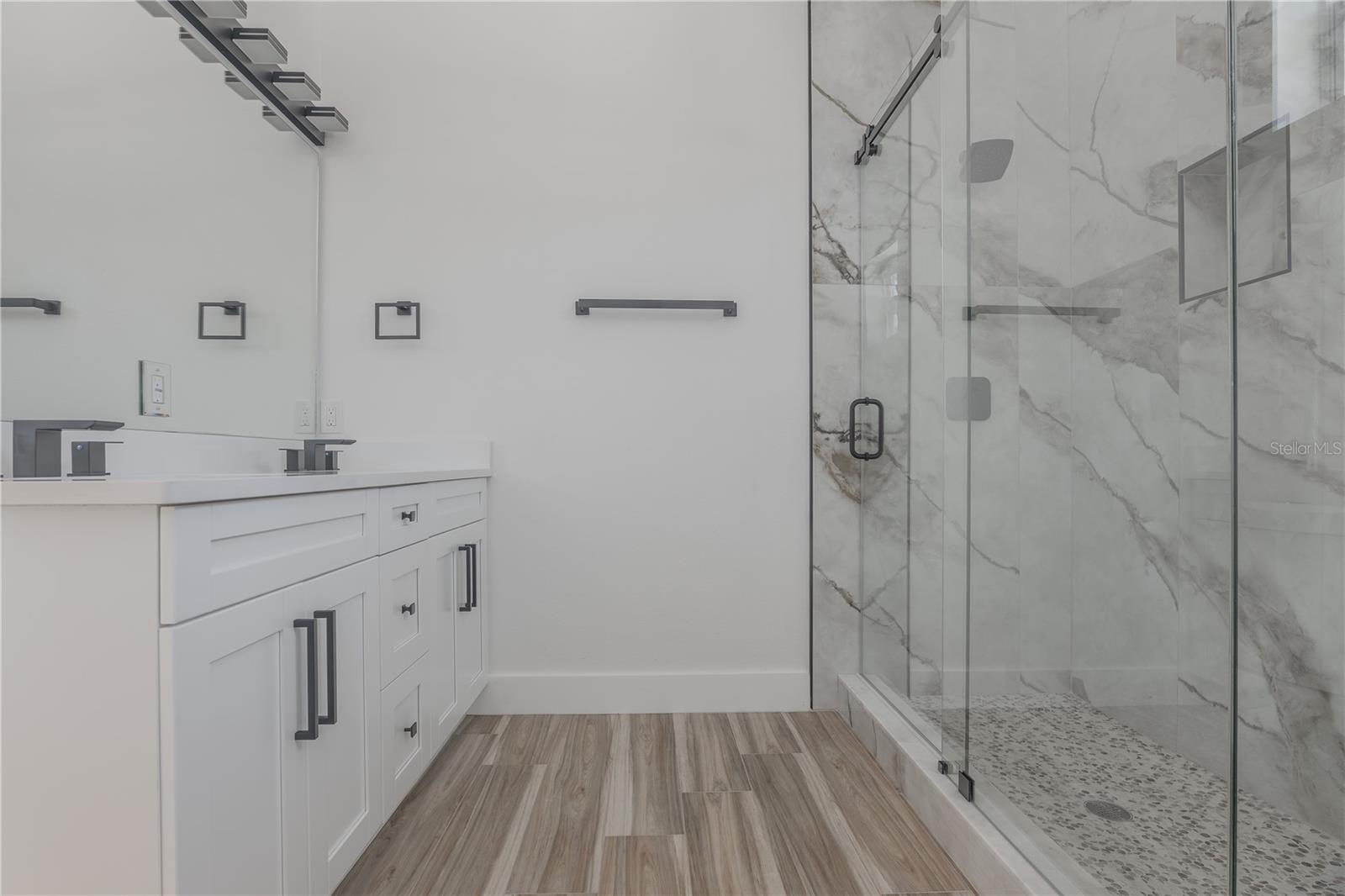 5720 66TH LN N, ST PETERSBURG, FL, 33709