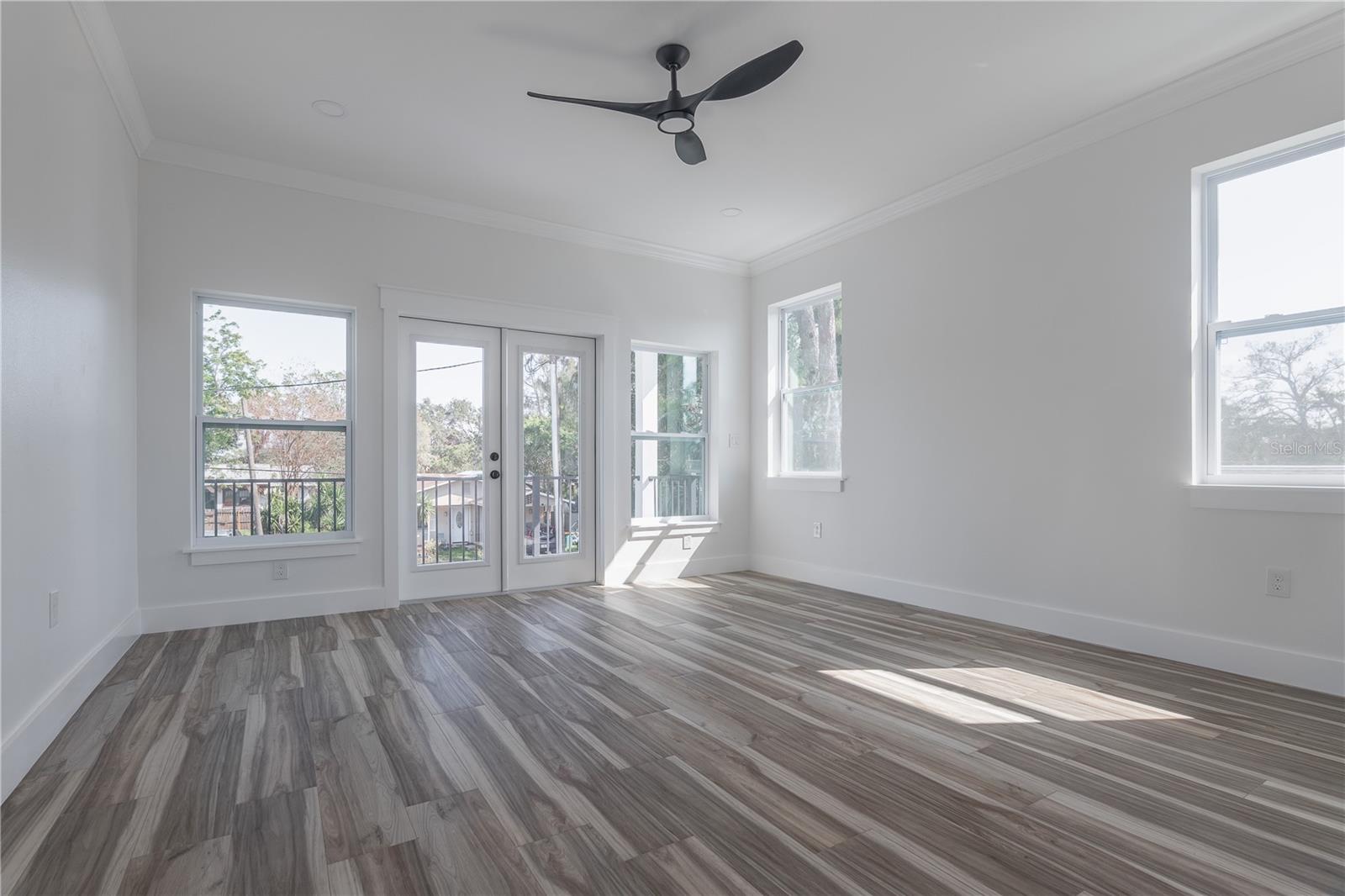 5720 66TH LN N, ST PETERSBURG, FL, 33709