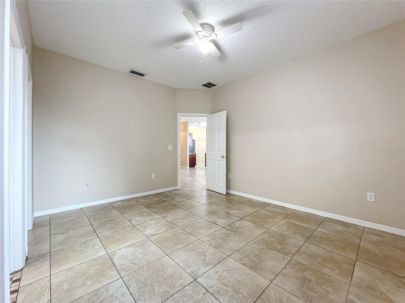 250 RYANS RIDGE AVE, EUSTIS, FL, 32726