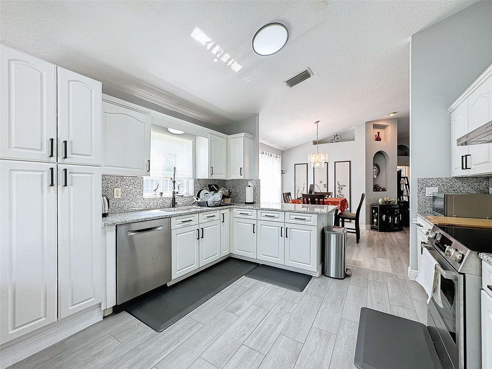 3327 GOLDEN EAGLE DR, LAND O LAKES, FL, 34639