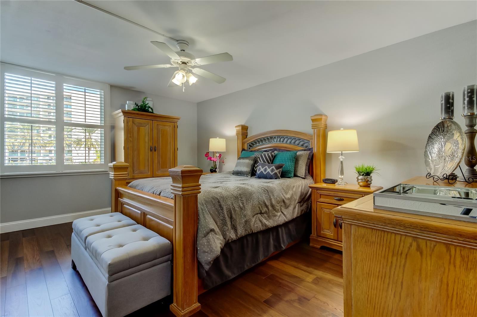 660 ISLAND WAY #202, CLEARWATER BEACH, FL, 33767