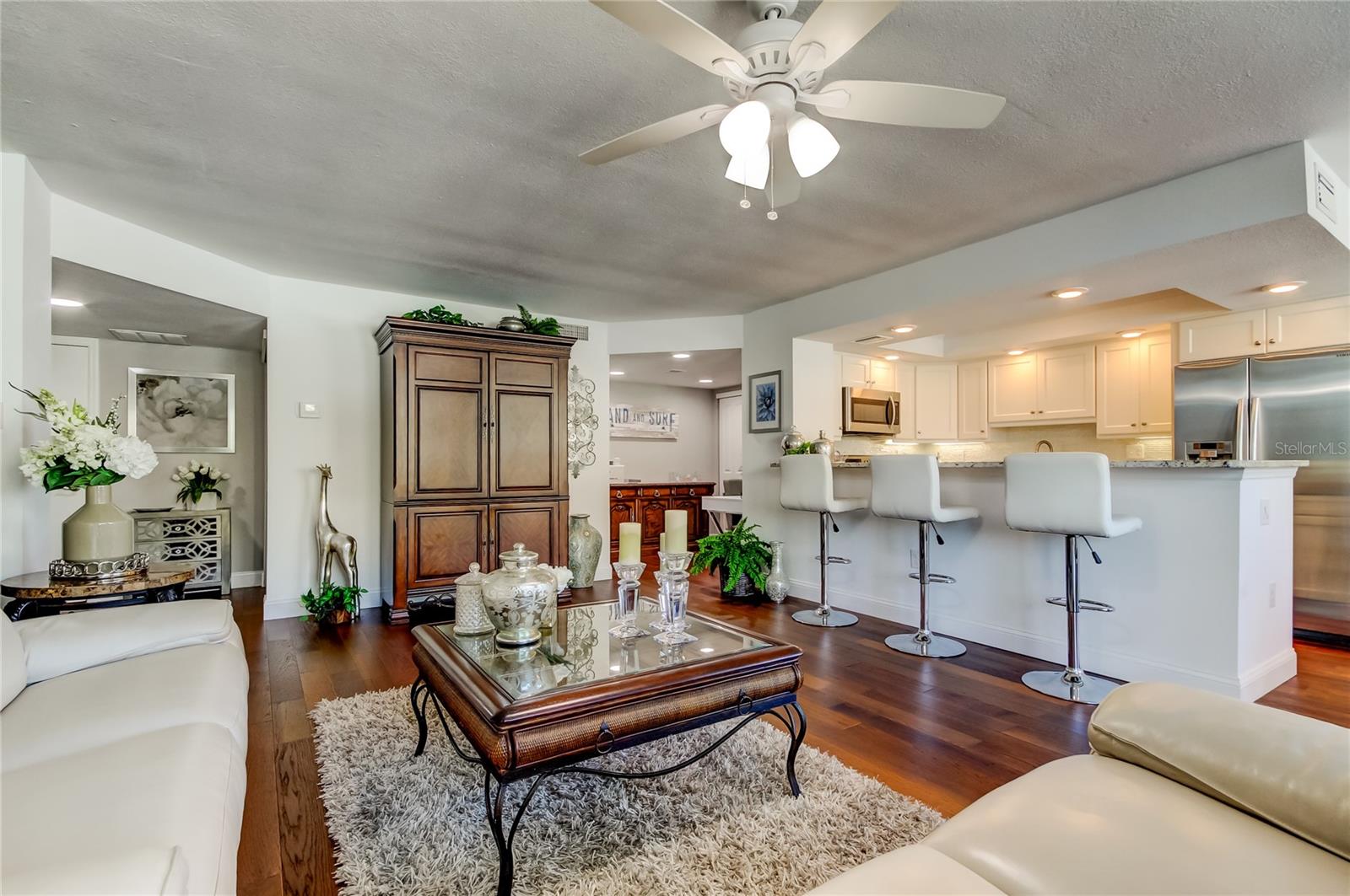 660 ISLAND WAY #202, CLEARWATER BEACH, FL, 33767