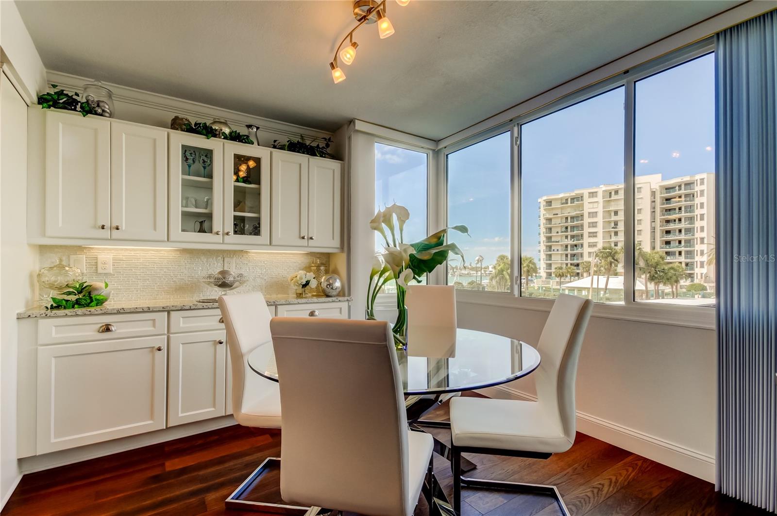 660 ISLAND WAY #202, CLEARWATER BEACH, FL, 33767