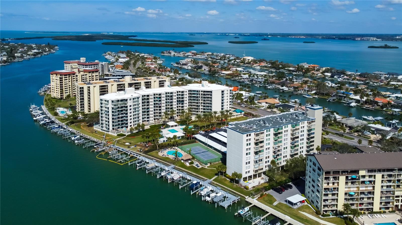 660 ISLAND WAY #202, CLEARWATER BEACH, FL, 33767