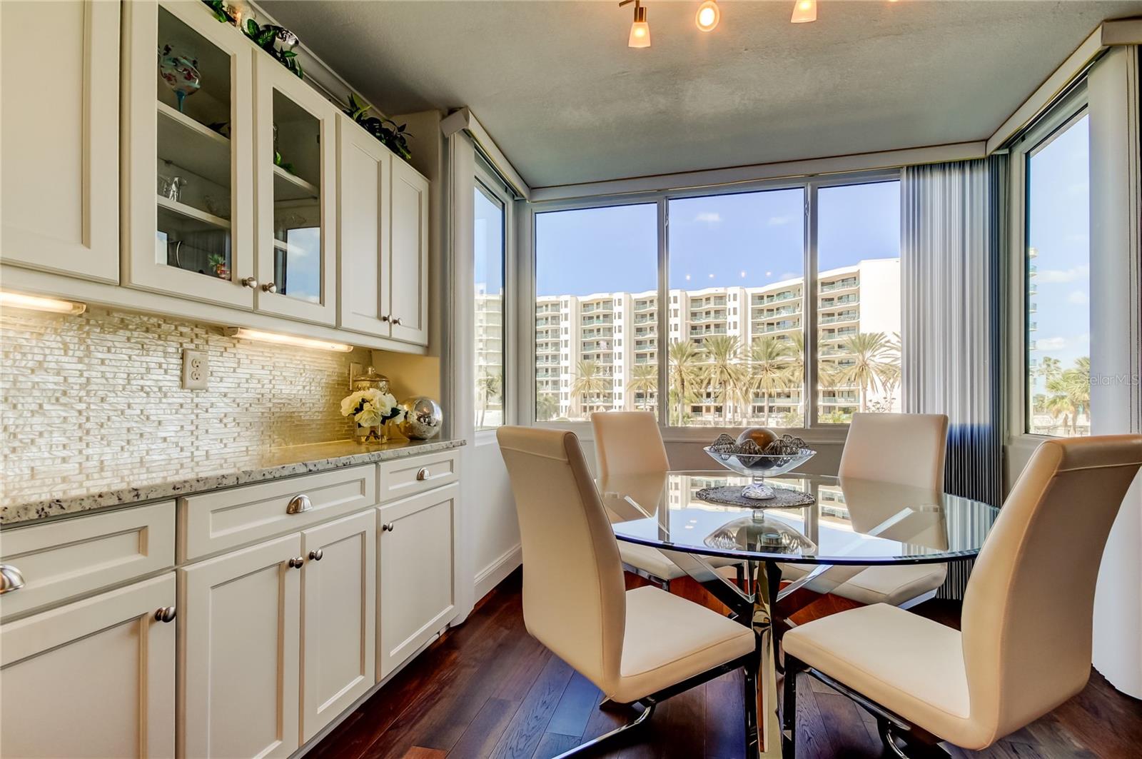 660 ISLAND WAY #202, CLEARWATER BEACH, FL, 33767