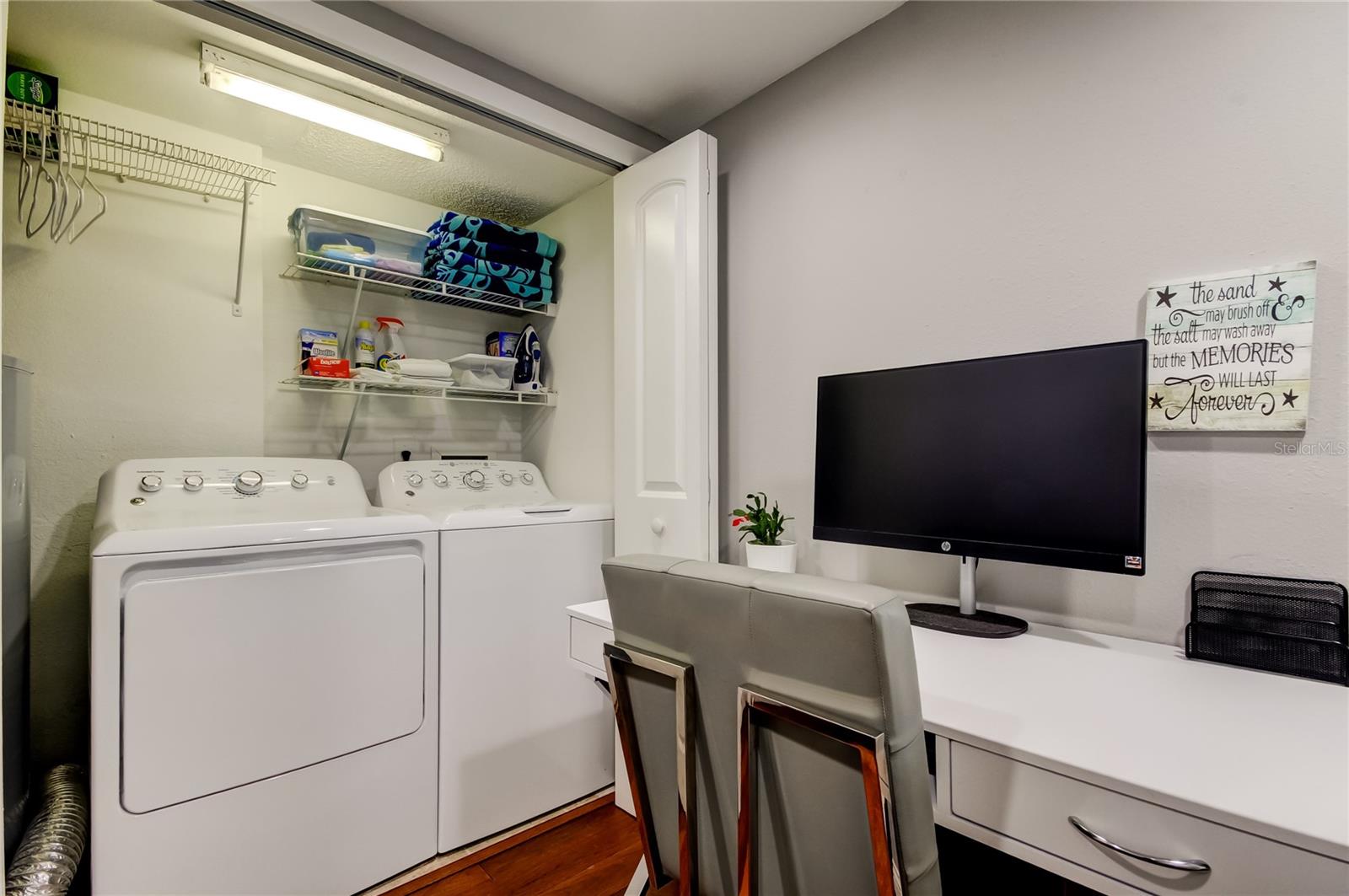 660 ISLAND WAY #202, CLEARWATER BEACH, FL, 33767