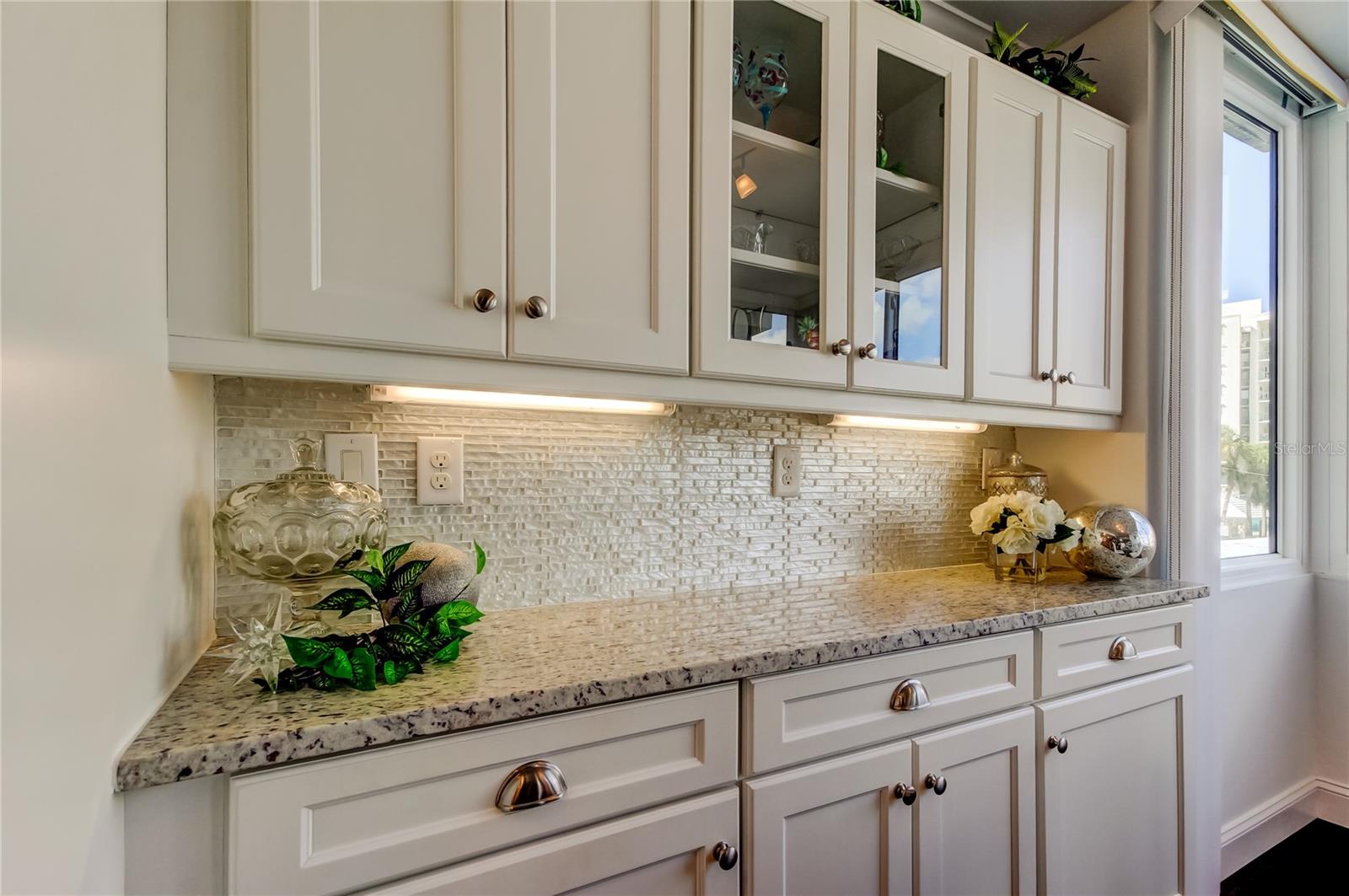 660 ISLAND WAY #202, CLEARWATER BEACH, FL, 33767