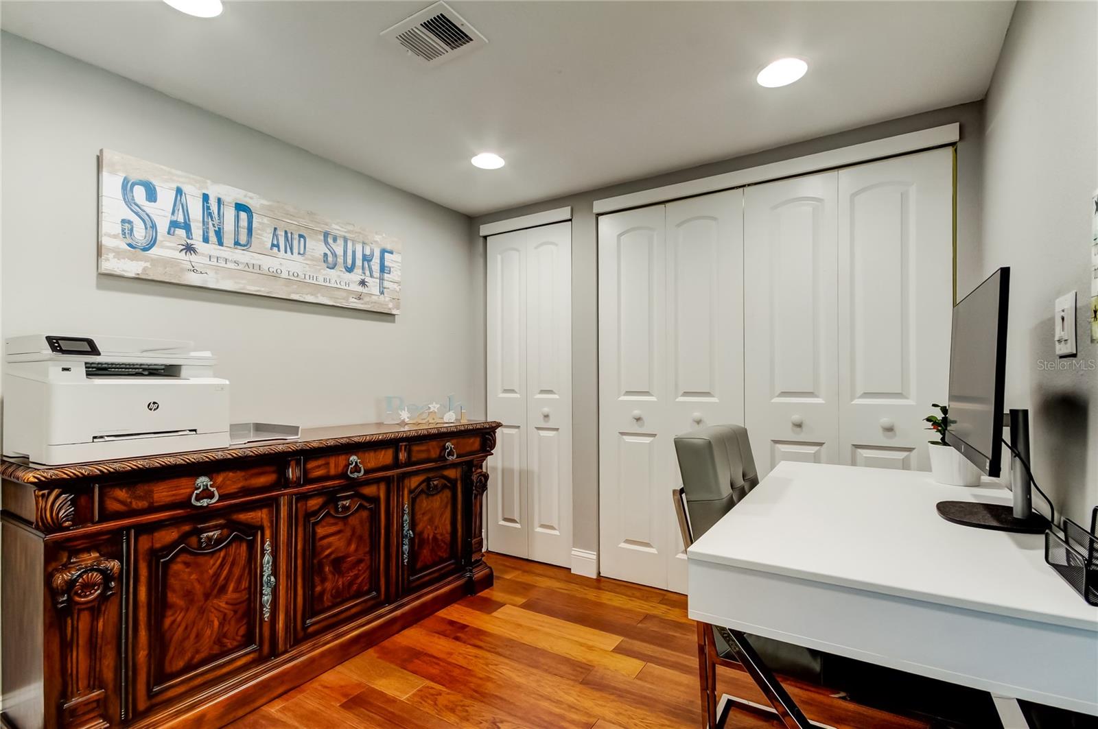 660 ISLAND WAY #202, CLEARWATER BEACH, FL, 33767