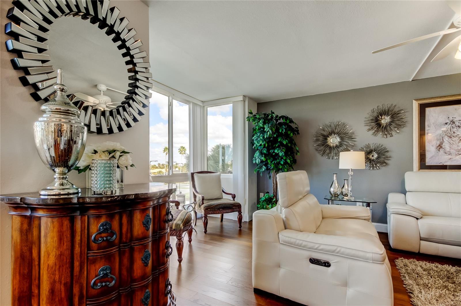 660 ISLAND WAY #202, CLEARWATER BEACH, FL, 33767