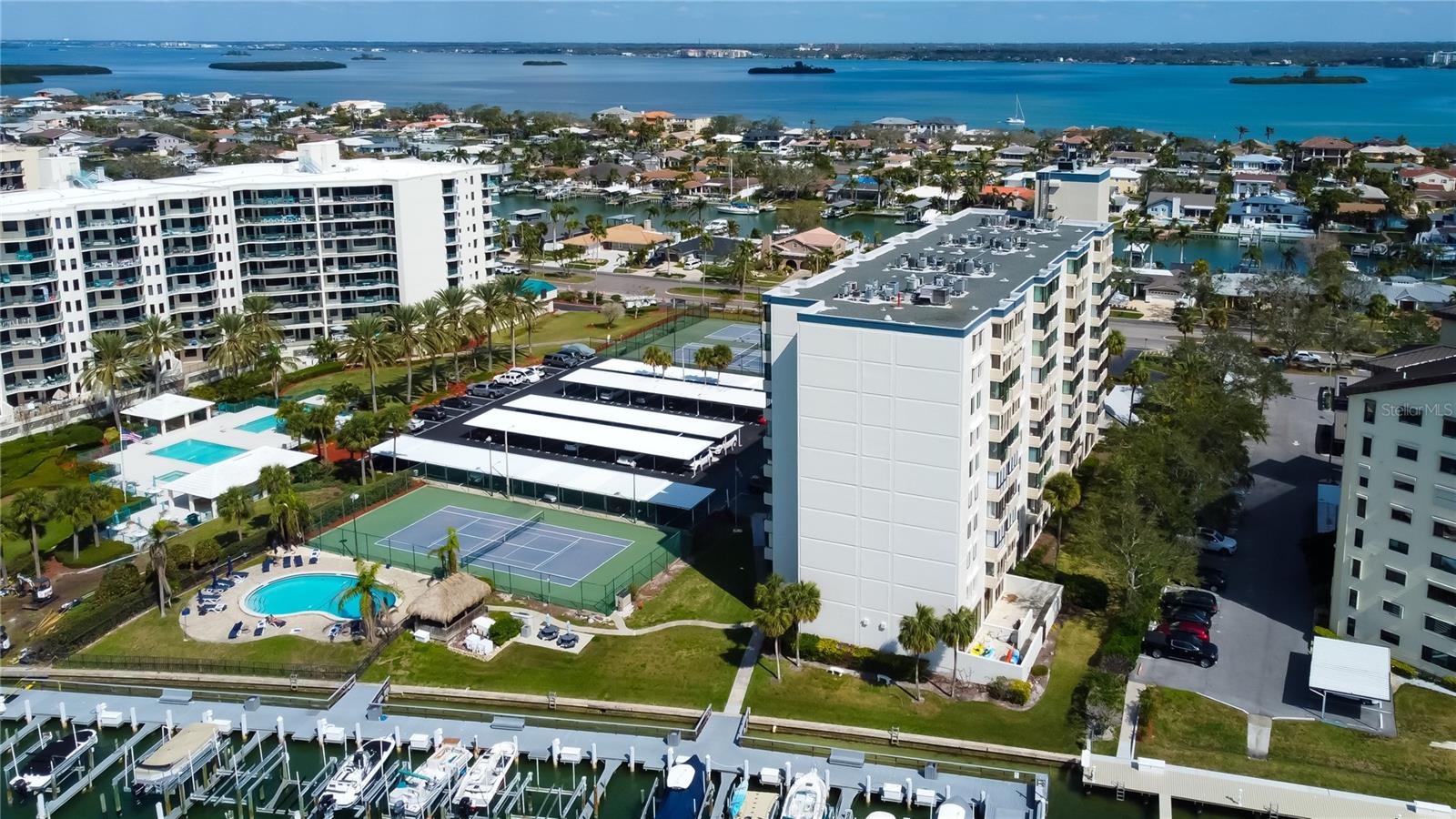 660 ISLAND WAY #202, CLEARWATER BEACH, FL, 33767