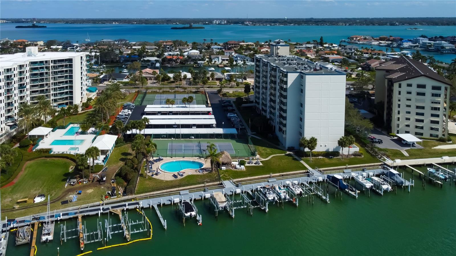 660 ISLAND WAY #202, CLEARWATER BEACH, FL, 33767