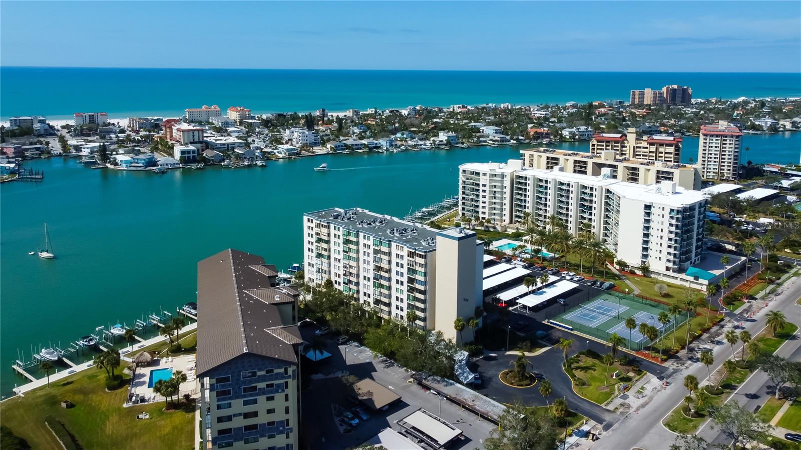 660 ISLAND WAY #202, CLEARWATER BEACH, FL, 33767
