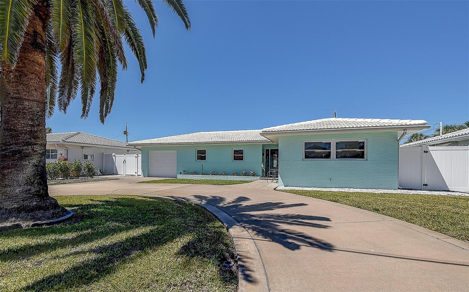 2800 E VINA DEL MAR BLVD, ST PETE BEACH, FL, 33706