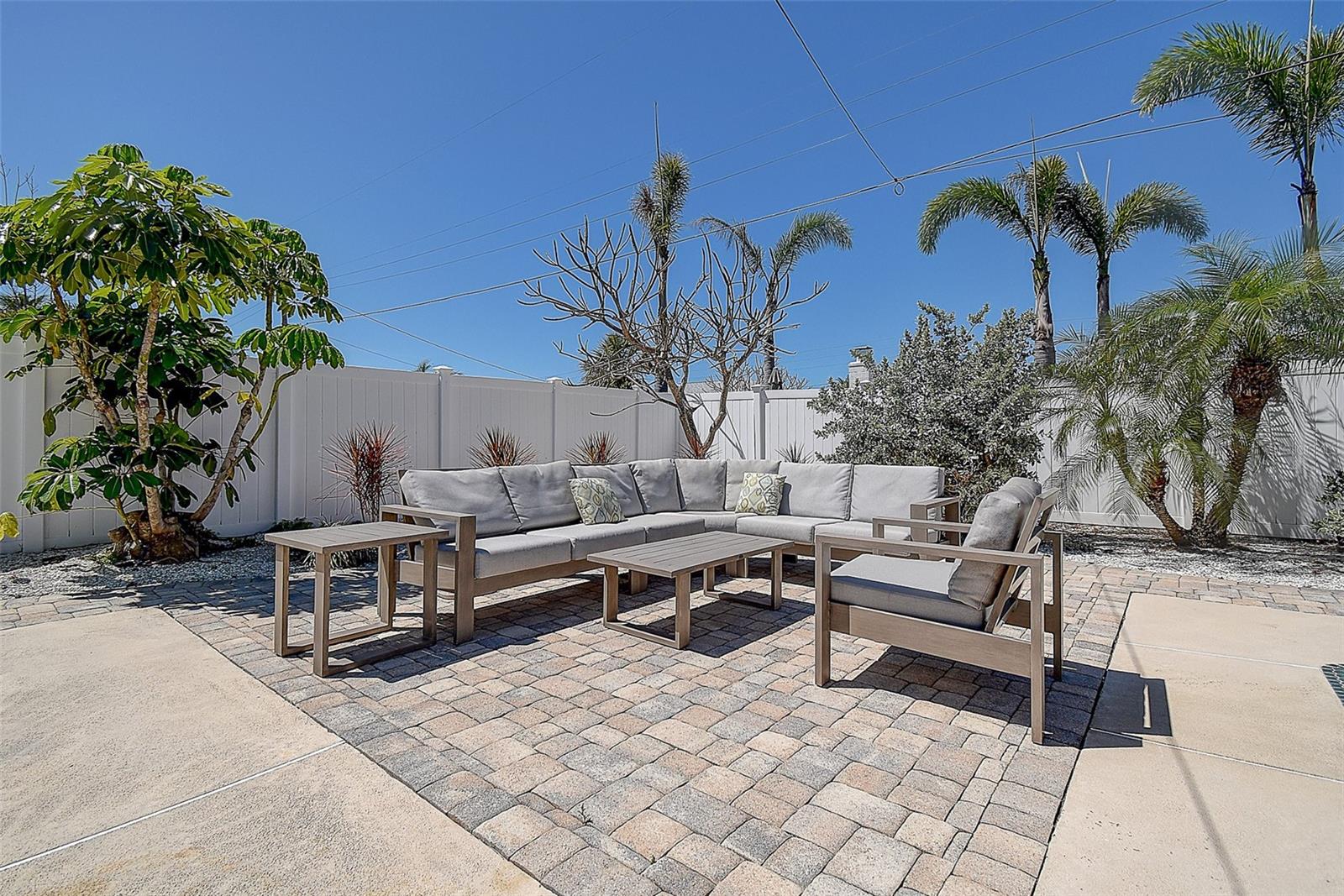 2800 E VINA DEL MAR BLVD, ST PETE BEACH, FL, 33706