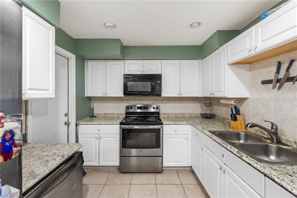 313 SE 14TH TER, CAPE CORAL, FL, 33990