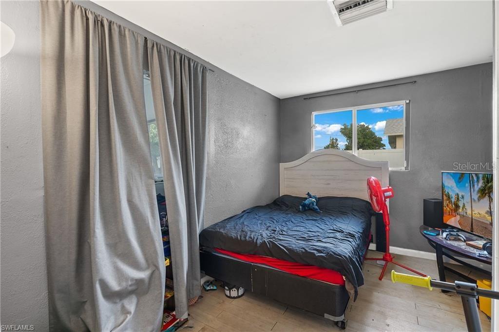 313 SE 14TH TER, CAPE CORAL, FL, 33990
