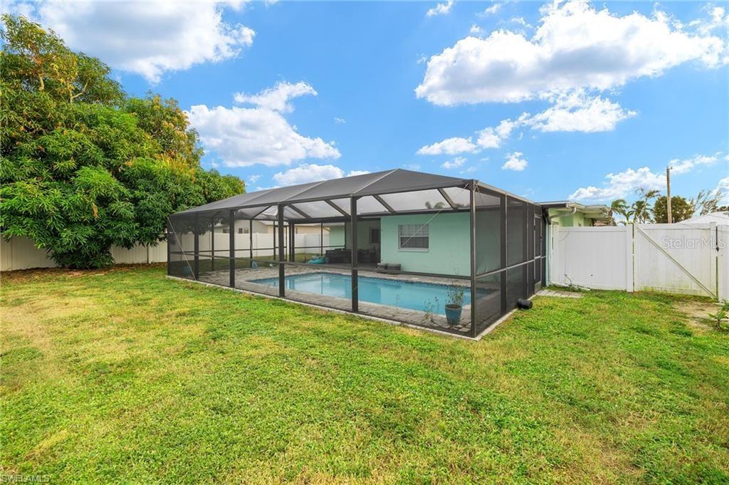 313 SE 14TH TER, CAPE CORAL, FL, 33990