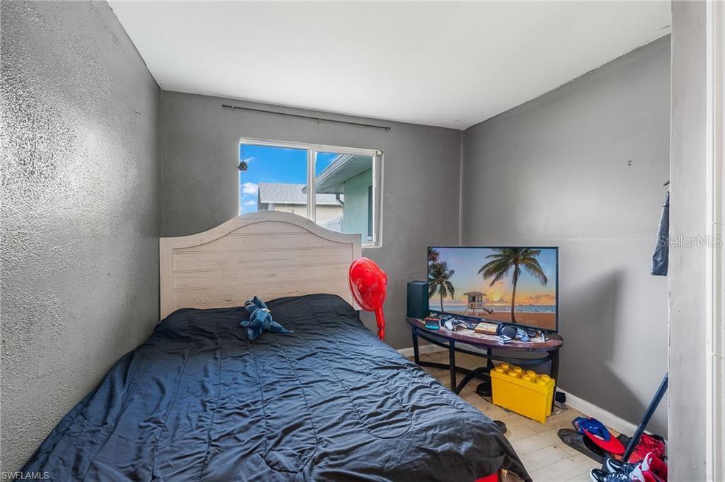 313 SE 14TH TER, CAPE CORAL, FL, 33990
