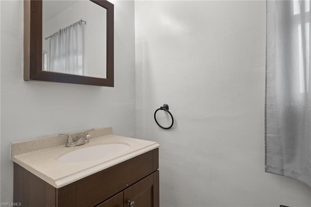 313 SE 14TH TER, CAPE CORAL, FL, 33990