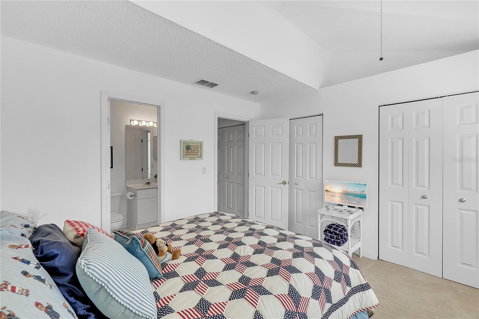 285 MADEIRA CIR, TIERRA VERDE, FL, 33715