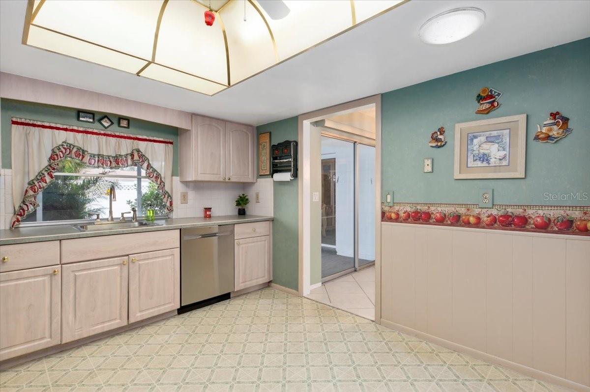 3016 TAUNTON DR W, BRADENTON, FL, 34205