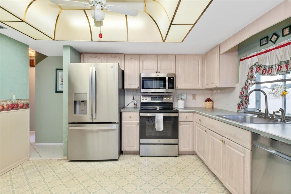 3016 TAUNTON DR W, BRADENTON, FL, 34205