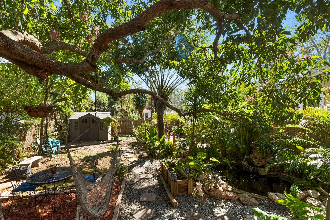 1207 E COLUMBUS DR, TAMPA, FL, 33605
